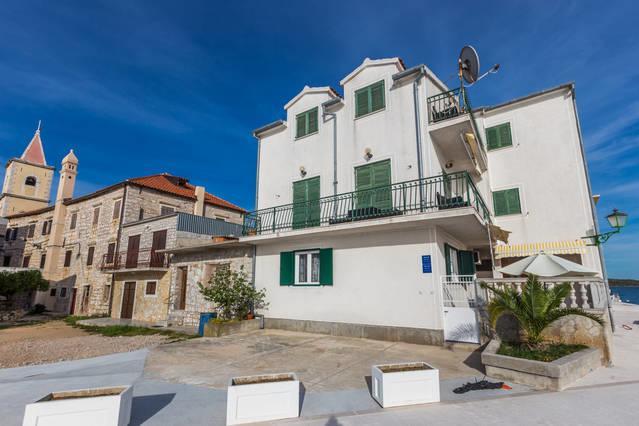 Apartment Masa Pirovac Exterior photo